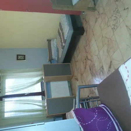 Monteurzimmer Emmerova Privatunterkunft *