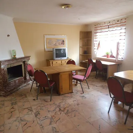 Privatunterkunft Monteurzimmer Emmerova *