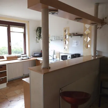 Privatunterkunft Monteurzimmer Emmerova Wiener Neustadt